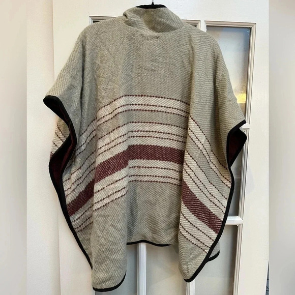 Free People | Boho Hippie Swept Away Zip-Up Ruana Cape Poncho Size O/S - Picture 4 of 10